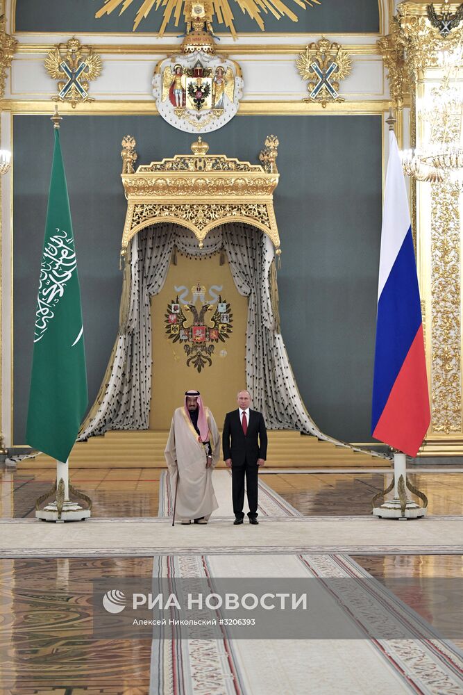 Переговоры президента РФ В. Путина с королем Саудовской Аравии С. Аль-Саудом