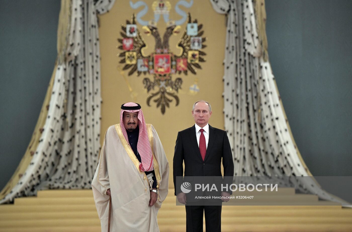 Переговоры президента РФ В. Путина с королем Саудовской Аравии С. Аль-Саудом