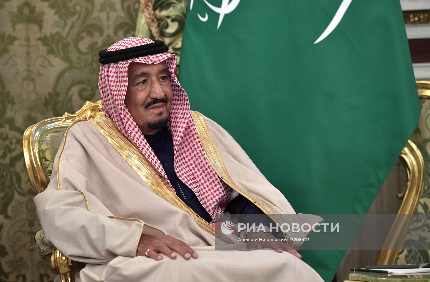 Переговоры президента РФ В. Путина с королем Саудовской Аравии С. Аль-Саудом