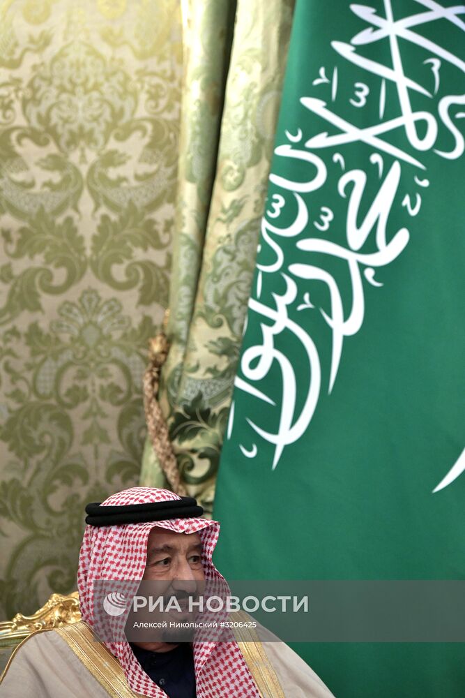 Переговоры президента РФ В. Путина с королем Саудовской Аравии С. Аль-Саудом