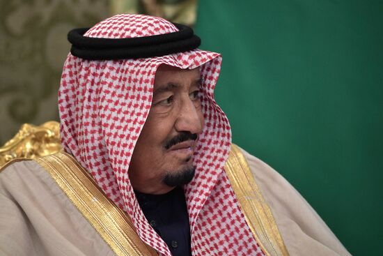 Переговоры президента РФ В. Путина с королем Саудовской Аравии С. Аль-Саудом