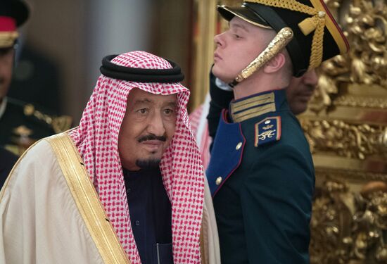 Переговоры президента РФ В. Путина с королем Саудовской Аравии С. Аль-Саудом
