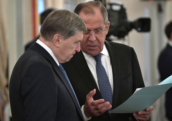 Переговоры президента РФ В. Путина с королем Саудовской Аравии С. Аль-Саудом