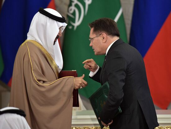 Переговоры президента РФ В. Путина с королем Саудовской Аравии С. Аль-Саудом