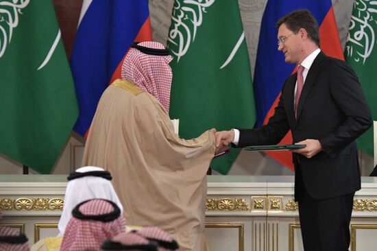 Переговоры президента РФ В. Путина с королем Саудовской Аравии С. Аль-Саудом