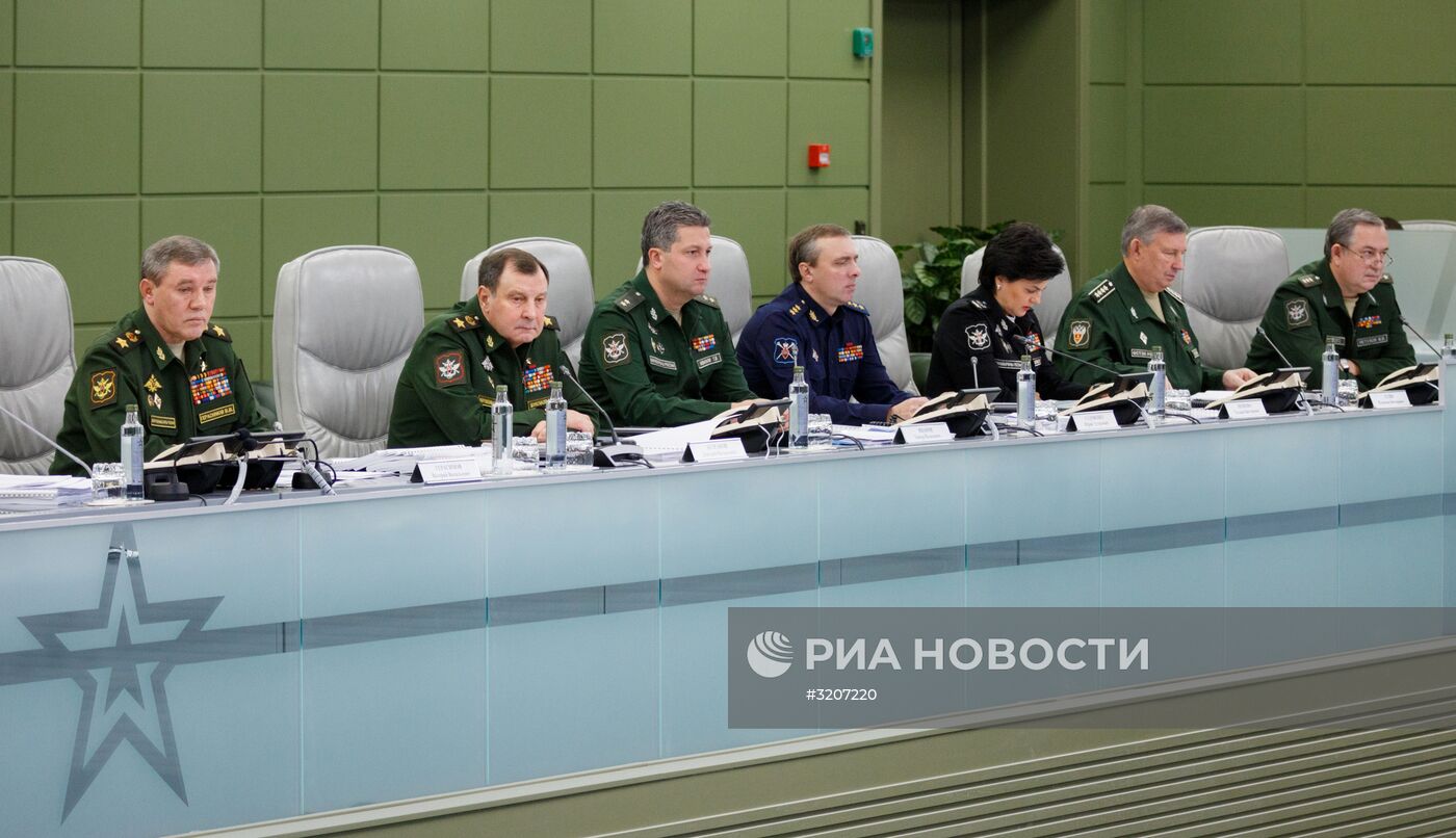 Министр обороны С.Шойгу провел селекторное совещание с руководством ВС РФ