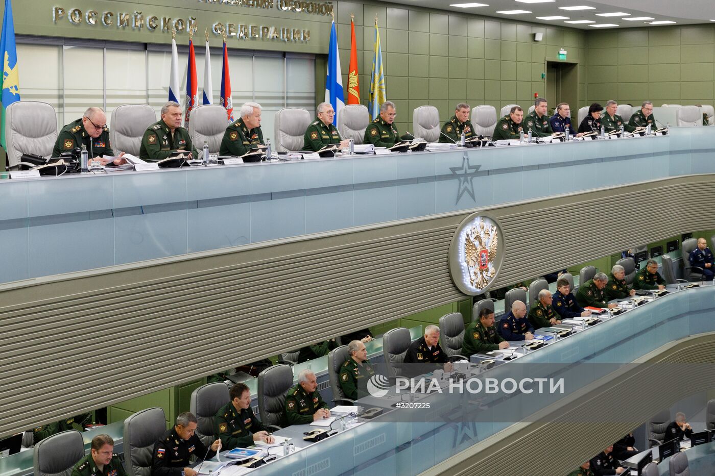 Министр обороны С.Шойгу провел селекторное совещание с руководством ВС РФ