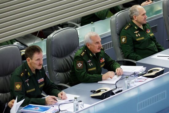 Министр обороны С.Шойгу провел селекторное совещание с руководством ВС РФ