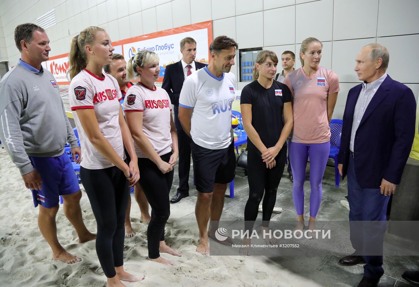 Президент РФ В. Путин посетил спортивный комплекс "Спорт-Инн" в Сочи