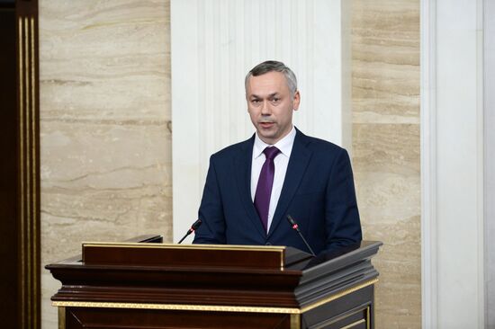 Врио губернатора Новосибирской области А. Травников представлен властям региона