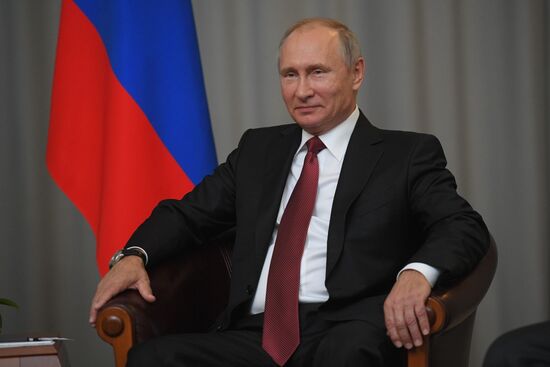 Президент РФ В. Путин встретился с президентом Туркмении Г. Бердымухамедовым