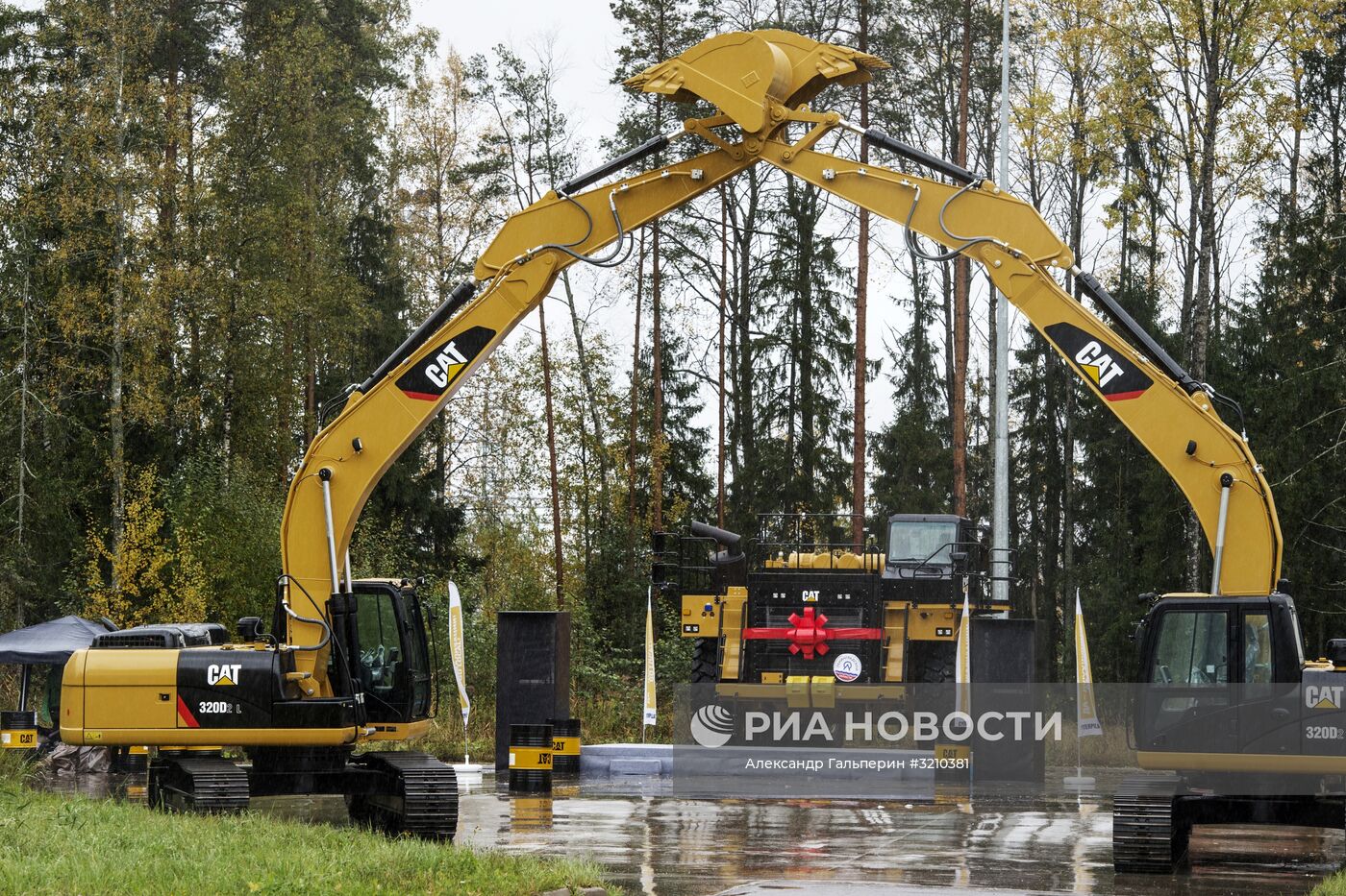 Производство новой модели карьерного самосвала на заводе Caterpillar Tosno  в Ленинградской области | РИА Новости Медиабанк