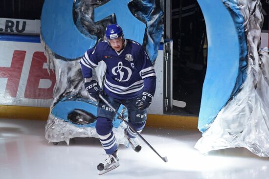 Хоккей. КХЛ. Матч "Динамо" (Москва) - "Ак Барс"