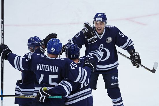 Хоккей. КХЛ. Матч "Динамо" (Москва) - "Ак Барс"