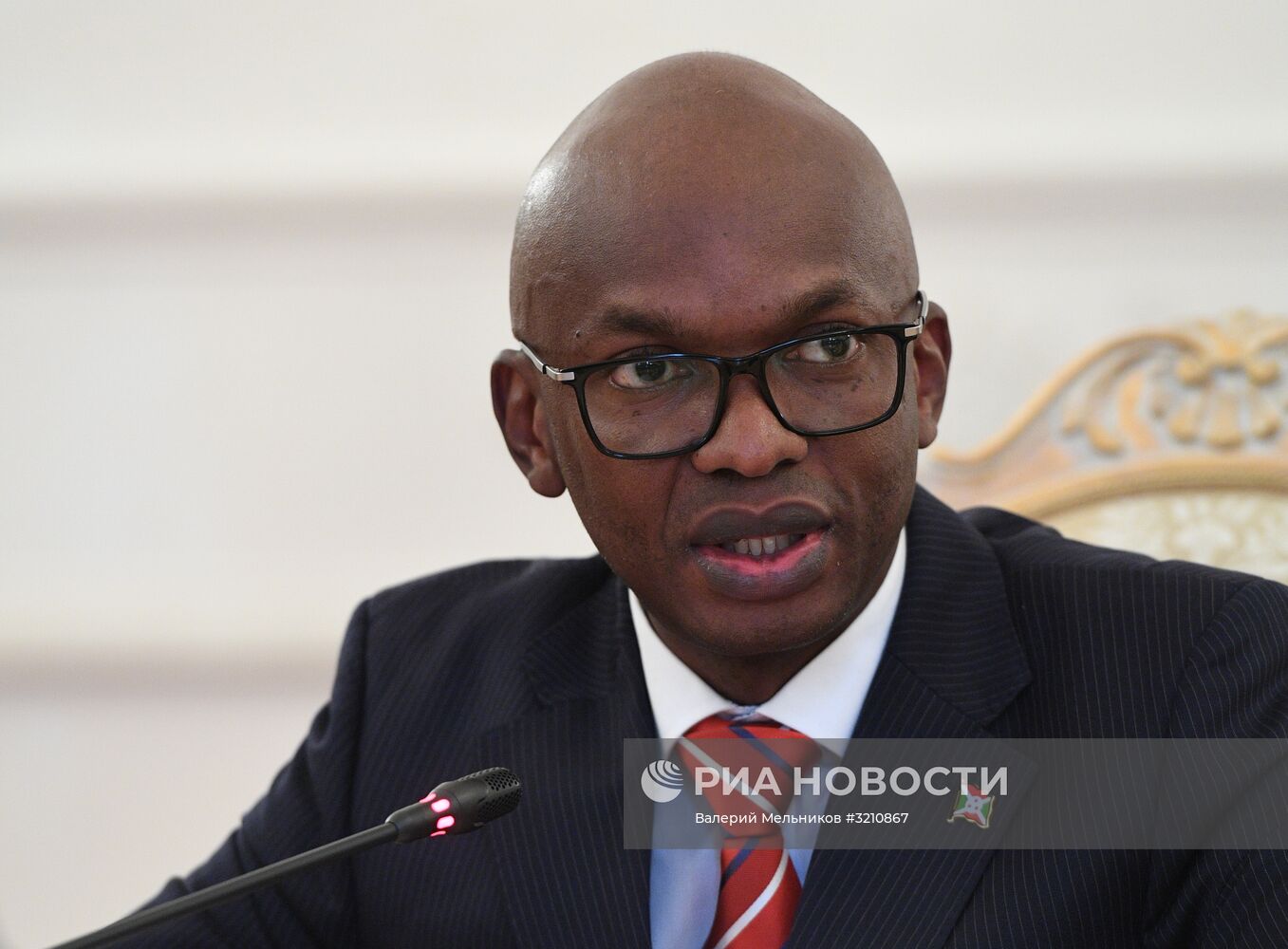 Встреча глав МИД РФ и Бурунди С. Лаврова и А. Ньямитве