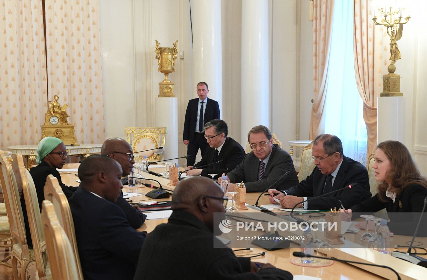 Встреча глав МИД РФ и Бурунди С. Лаврова и А. Ньямитве
