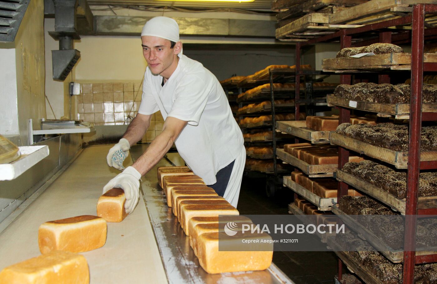 Работа хлебозавода в Донецке