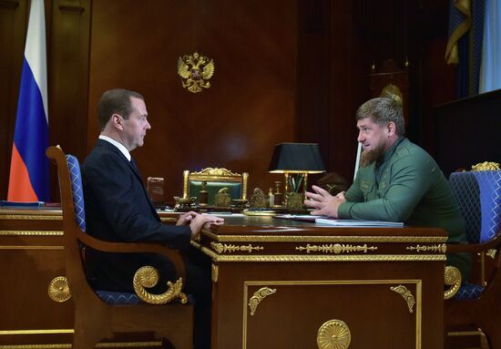 Премьер-министр РФ Д. Медведев встретился с главой Чечни Р. Кадыровым