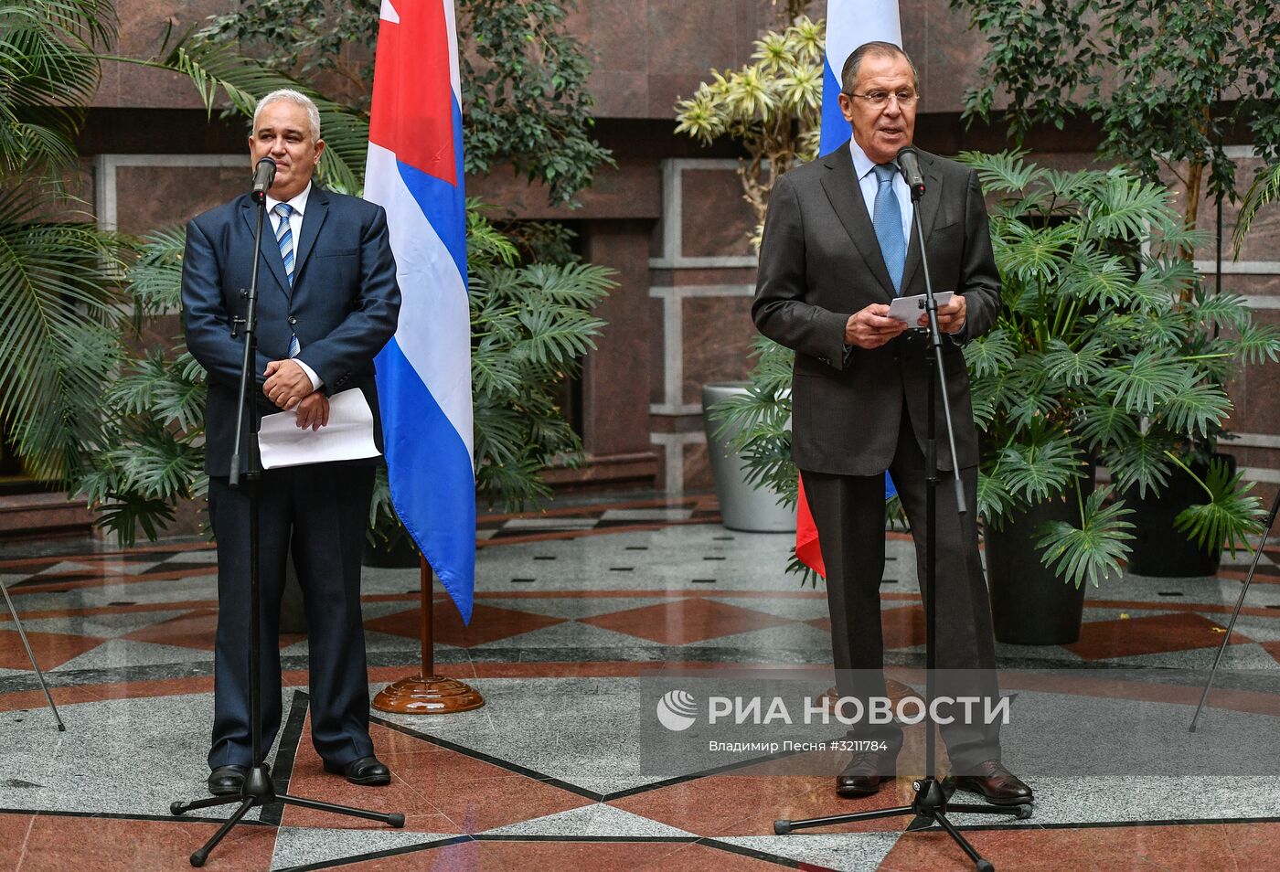 Презентация альбома "Антильская жемчужина" с участием С. Лаврова