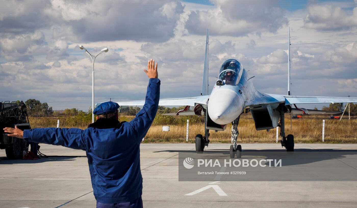 Тренировочные полёты пилотажной группы "Соколы России" в Краснодарском крае