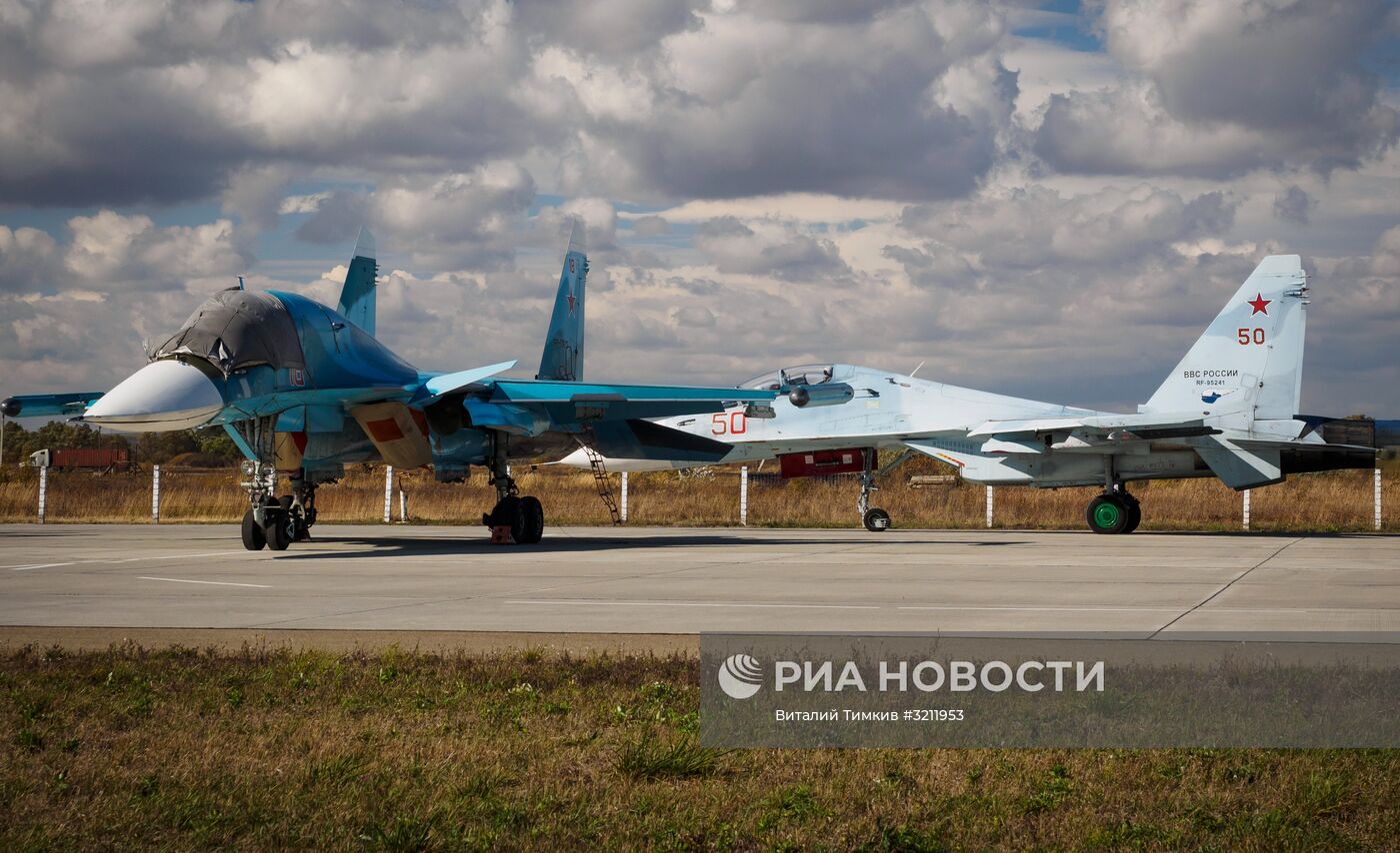 Тренировочные полёты пилотажной группы "Соколы России" в Краснодарском крае