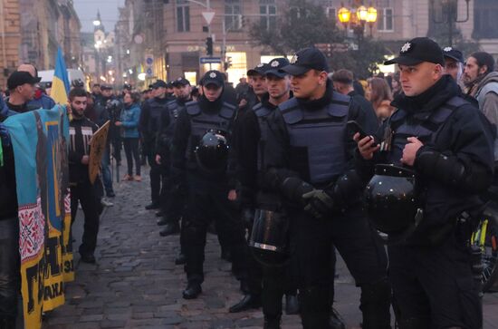 Акции националистов на Украине