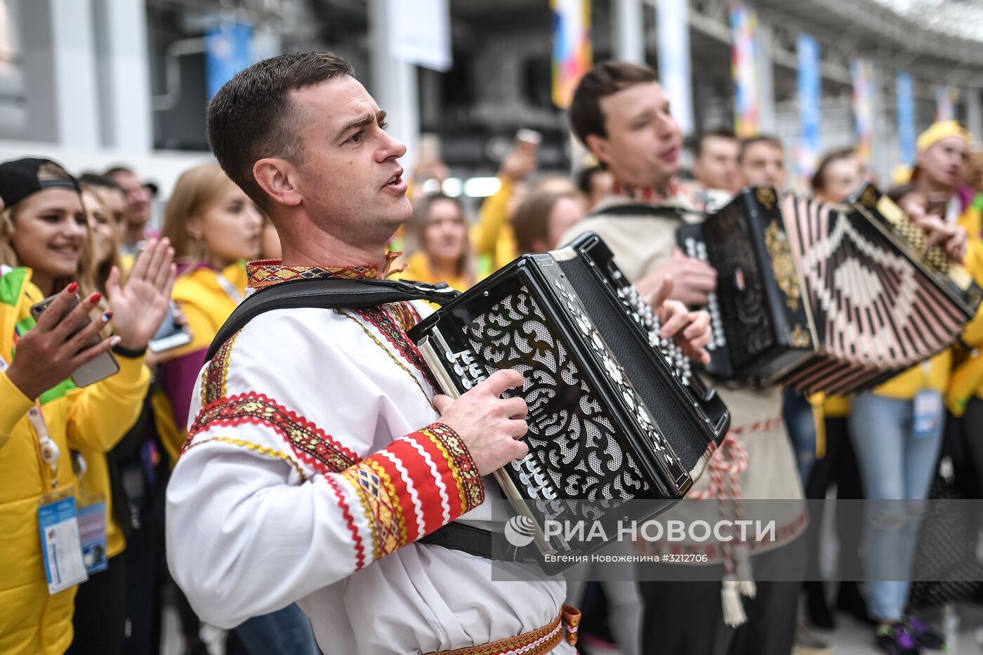 XIX Всемирный фестиваль молодежи и студентов. День первый