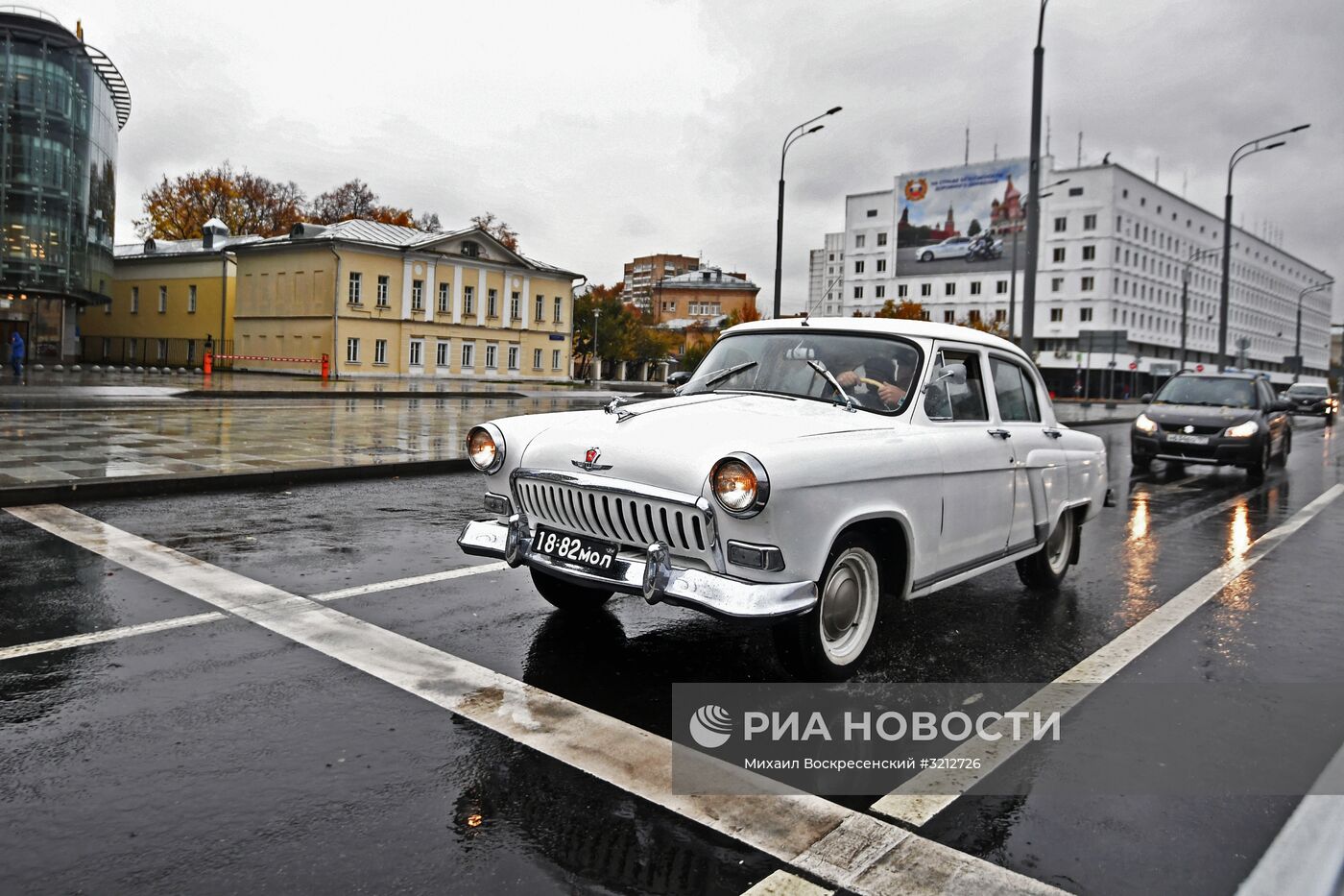 Выставка коллекционных автомобилей "Волга"