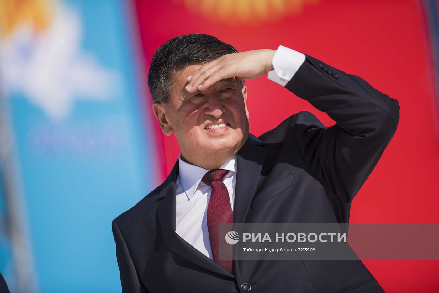 Сооронбай Жээнбеков – новый президент Киргизии