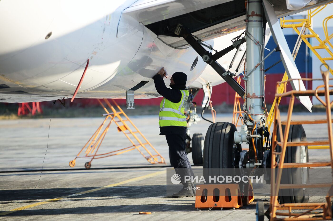 Самолет МС-21 совершил первый перелет из Иркутска в Жуковский