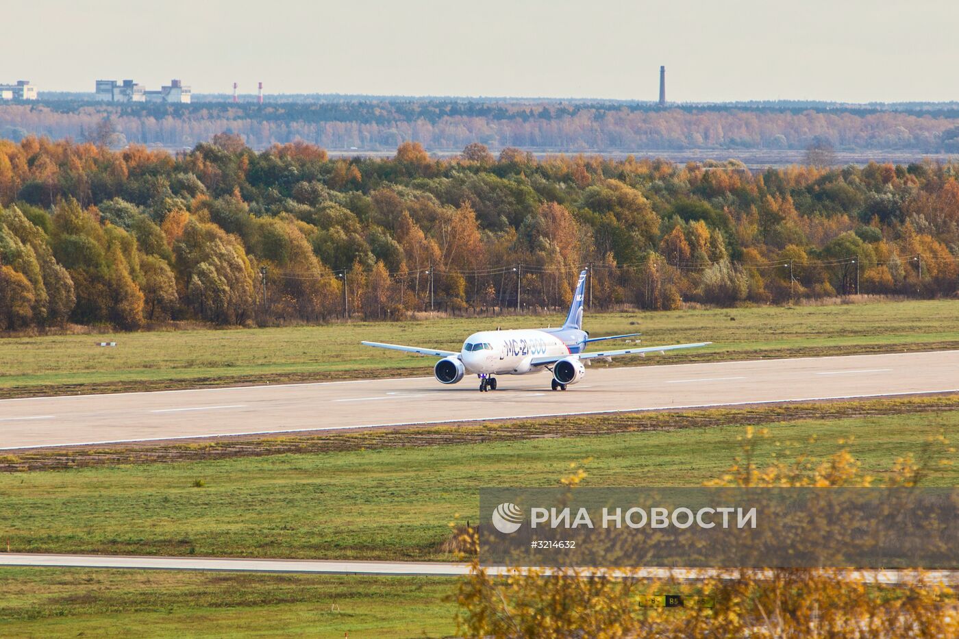 Самолет МС-21 совершил первый перелет из Иркутска в Жуковский