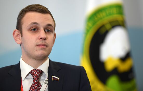 XIX Всемирный фестиваль молодежи и студентов. Дискуссионная программа