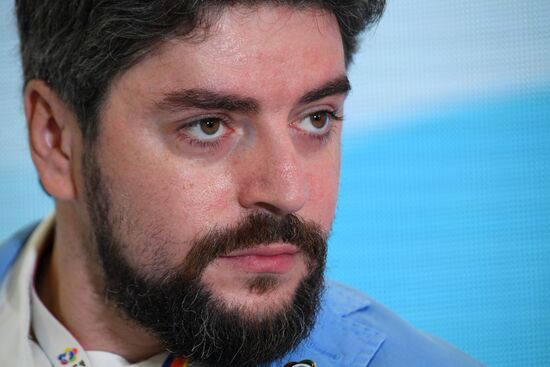 XIX Всемирный фестиваль молодежи и студентов. Дискуссионная программа