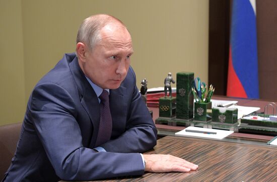 Рабочая встреча президента РФ В. Путина с министром экономического развития РФ М. Орешкиным