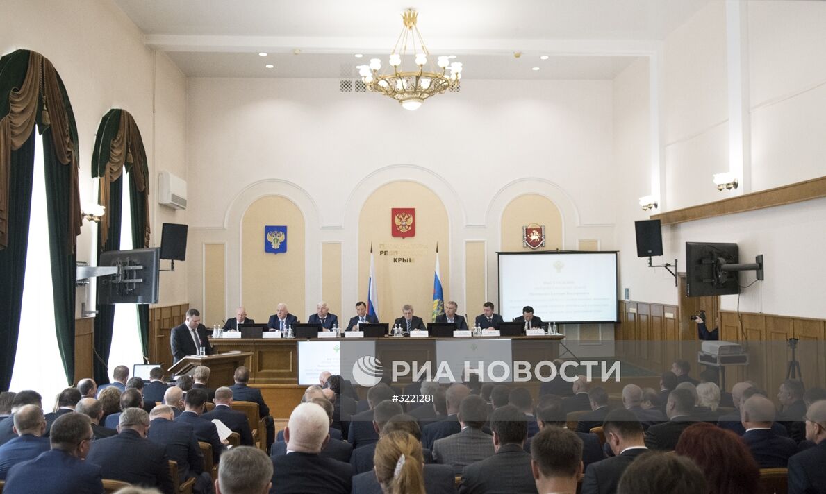Пресс-конференция генерального прокурора РФ Юрия Чайки в Симферополе