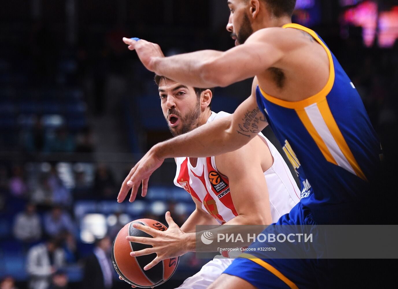 Баскетбол. Евролига. Матч "Химки" - "Црвена Звезда"