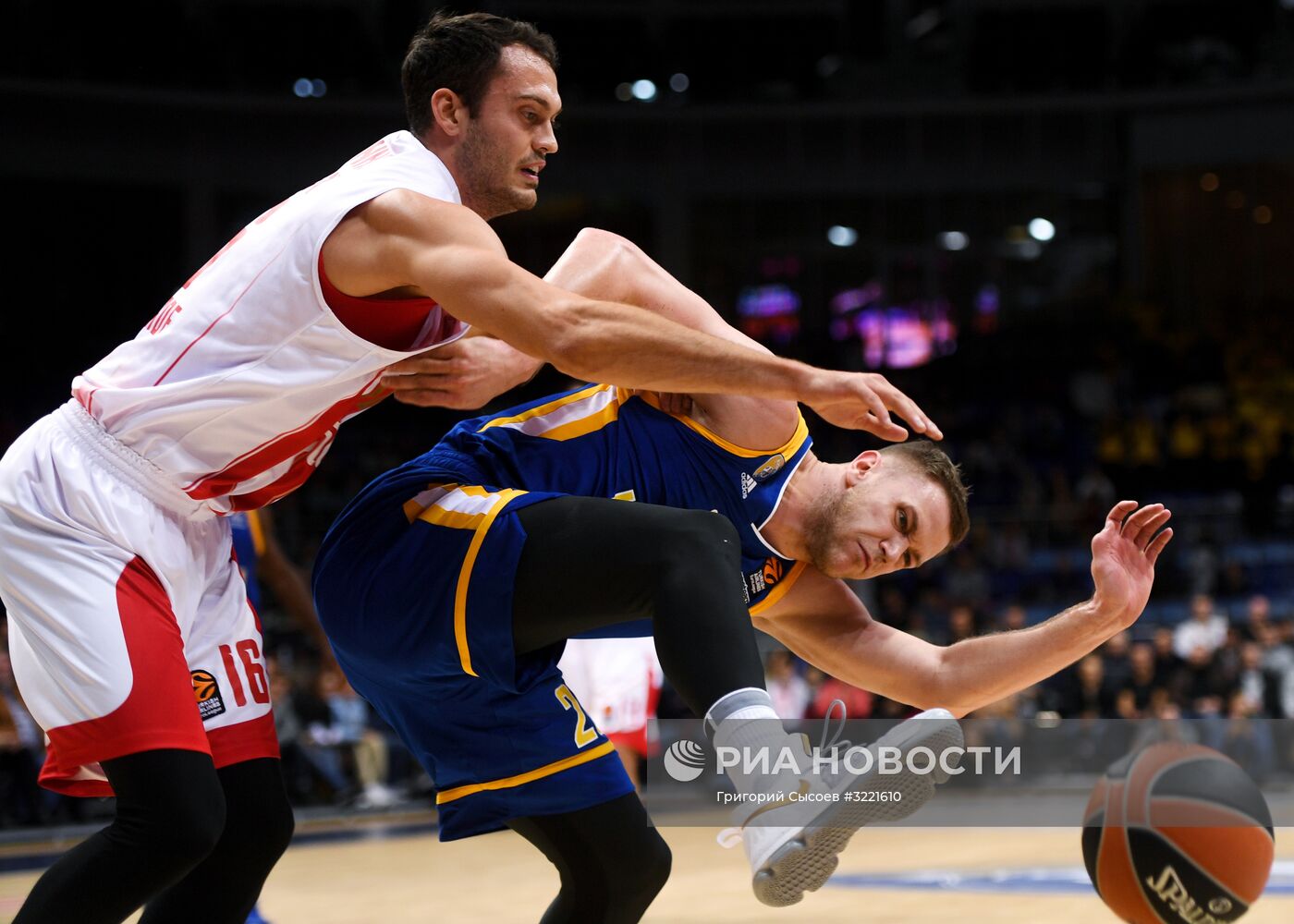 Баскетбол. Евролига. Матч "Химки" - "Црвена Звезда"