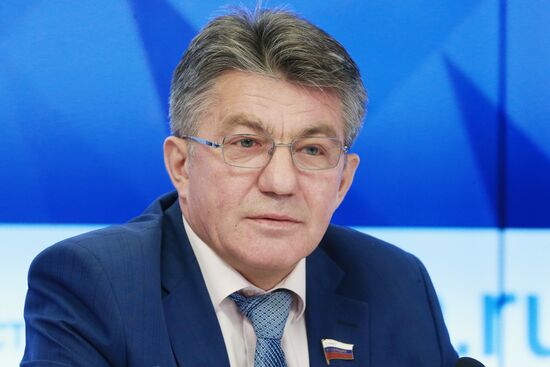 П/к на тему: "Подготовка к Чемпионату мира по футболу – 2018 и будущее российского спорта"