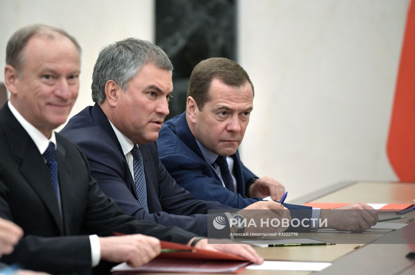Президент РФ В. Путин провел расширенное заседание Совбеза РФ