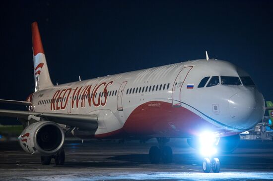 Первый рейс авиакомпании Red Wings в Новосибирске