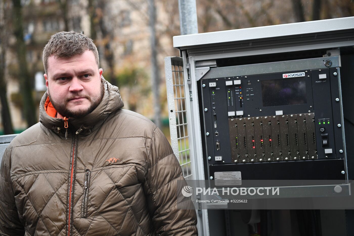 Светофор, установленный в рамках российско-японского проекта по внедрению системы светофорного регулирования