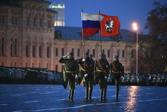 Репетиция марша, посвященного 76-й годовщине парада 1941 года