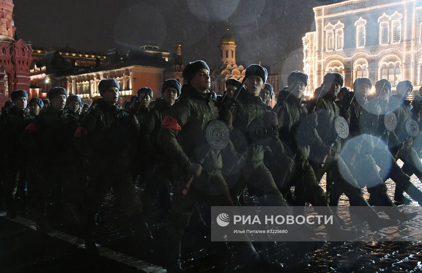 Репетиция марша, посвященного 76-й годовщине парада 1941 года