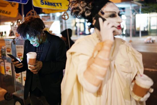Парад по случаю праздника Хэллоуин в Нью-Йорке