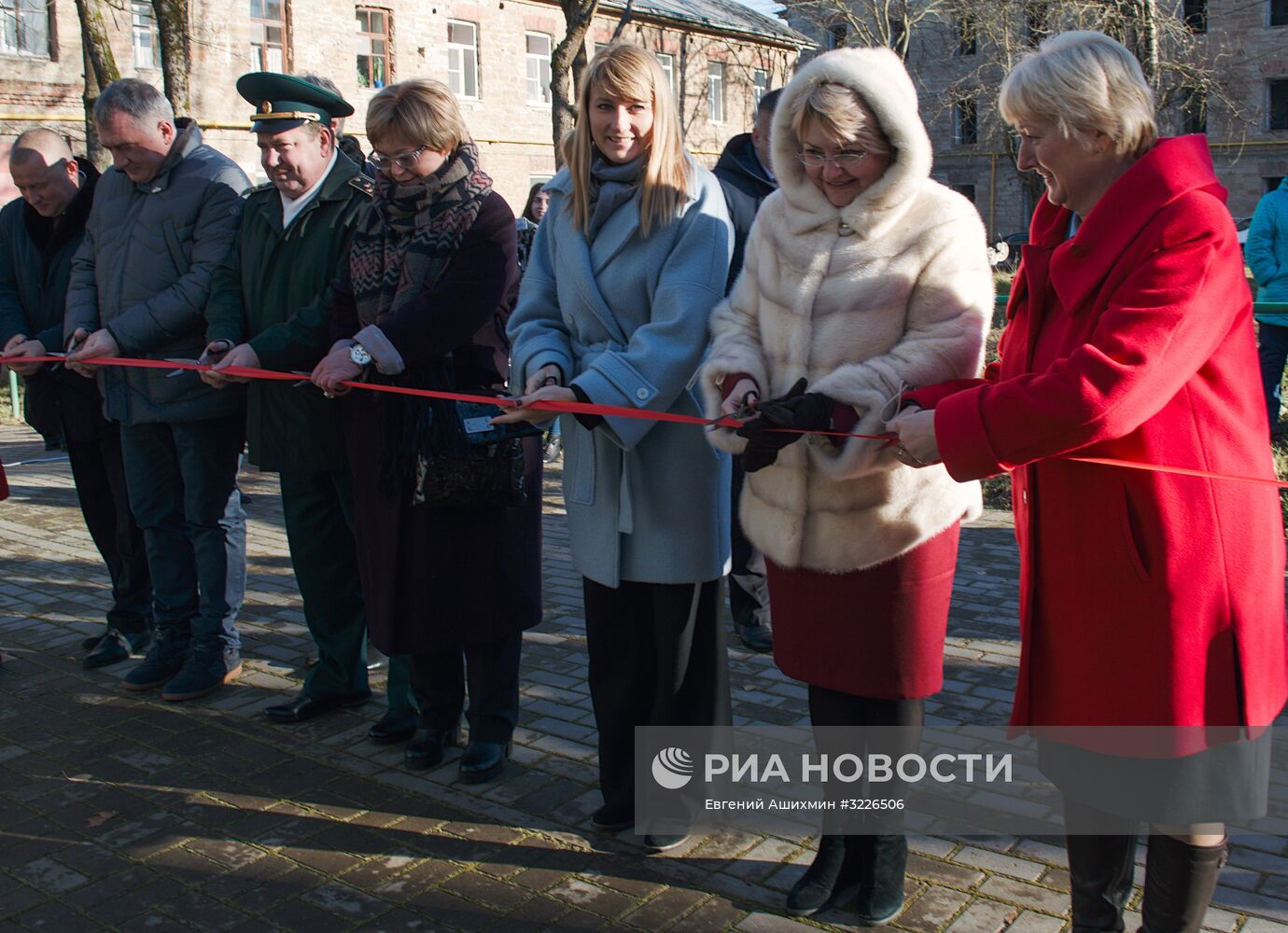 Пешеходный КПП "Нарва-2" открылся на границе РФ и Эстонии