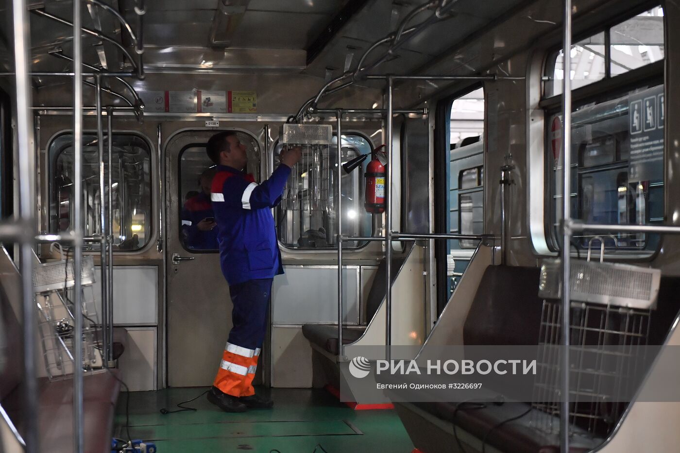 Обеззараживание вагонов метро