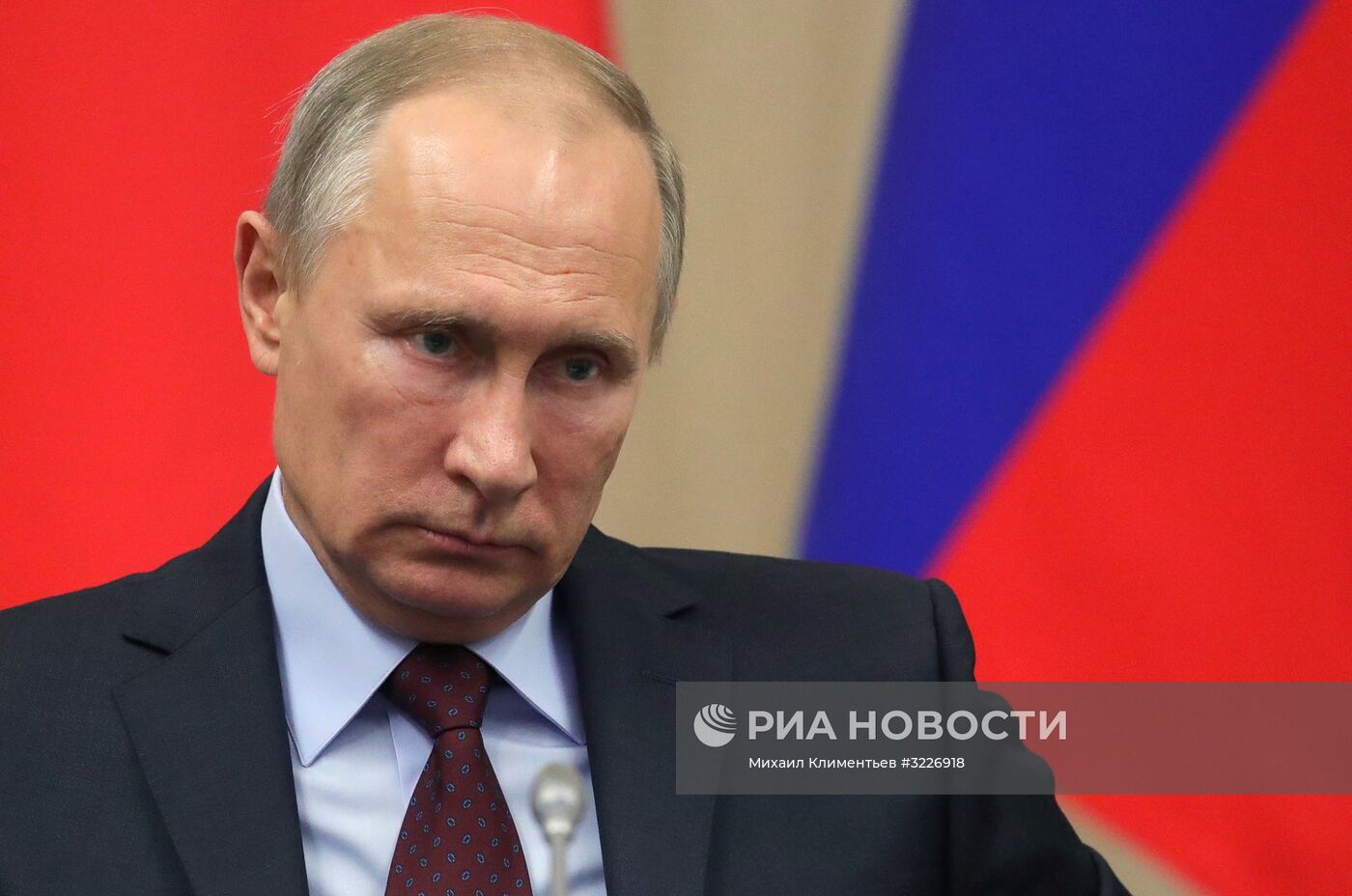 Рабочая встреча президента РФ В. Путина с ушедшими в отставку руководителями регионов