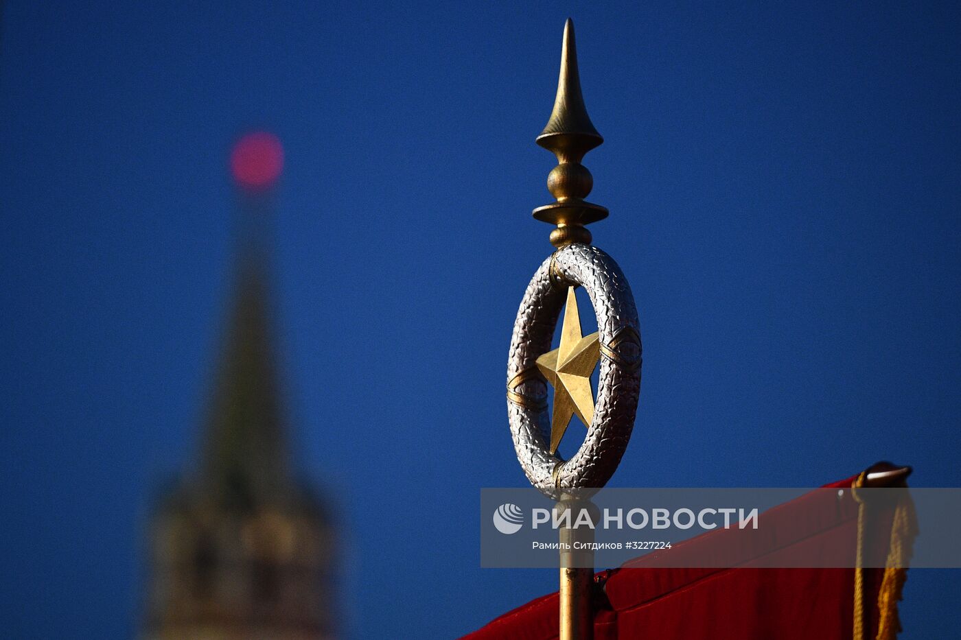 Репетиция марша, посвященного 76-й годовщине военного парада 7 ноября 1941 года