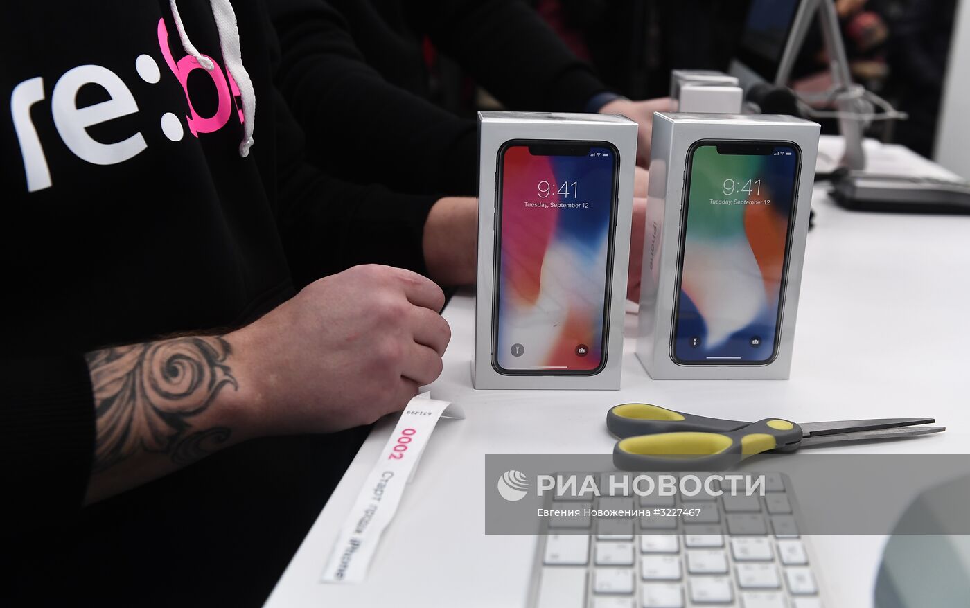 Старт продаж iPhone X в России