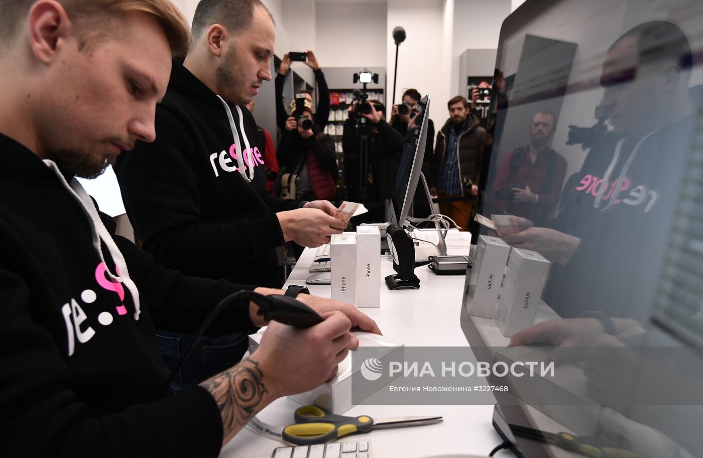 Старт продаж iPhone X в России